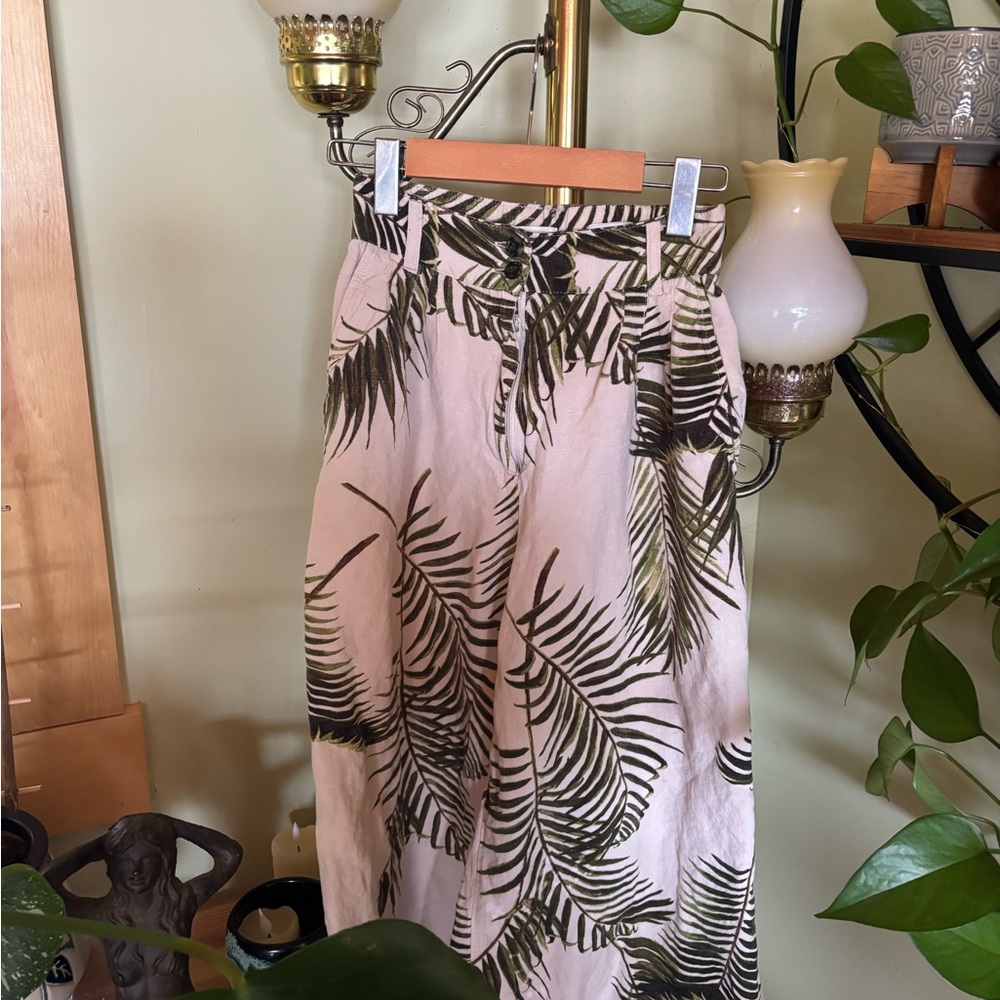 H&M Olive Green and Cream Palm-Print Wide Leg 3/4 Pants - Picture 3 of 4